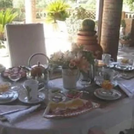 Bed & Breakfast Chiarenza 4*