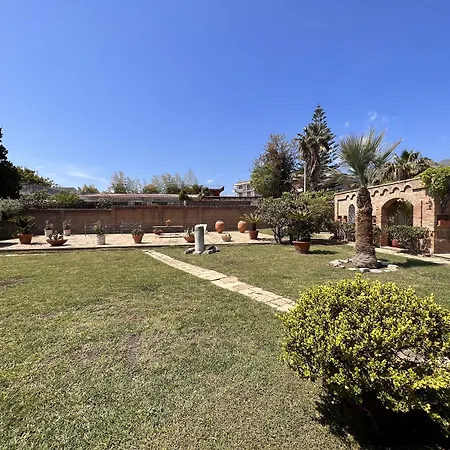 Bed and breakfast Chiarenza 4*