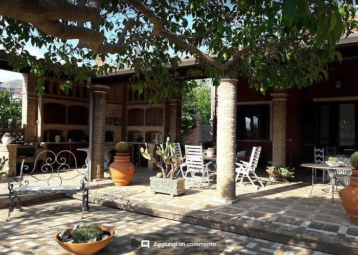 Bed and breakfast Chiarenza 4*