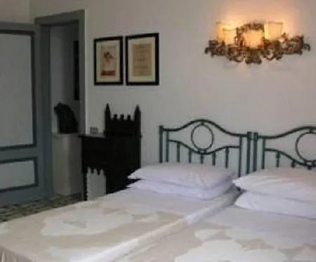 Bed & Breakfast Chiarenza 3*