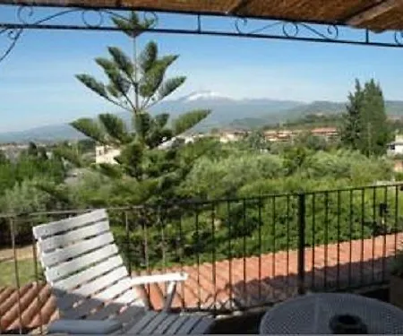 Chiarenza Oda ve Kahvaltı Giardini Naxos