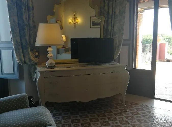 Chiarenza גיארדיני נאקסוס