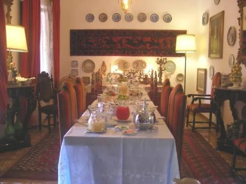 Chiarenza Bed & Breakfast 4*