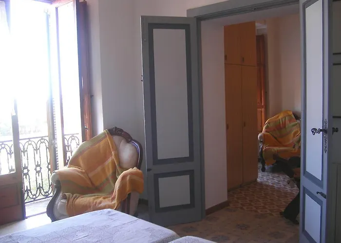 Chiarenza Bed & Breakfast