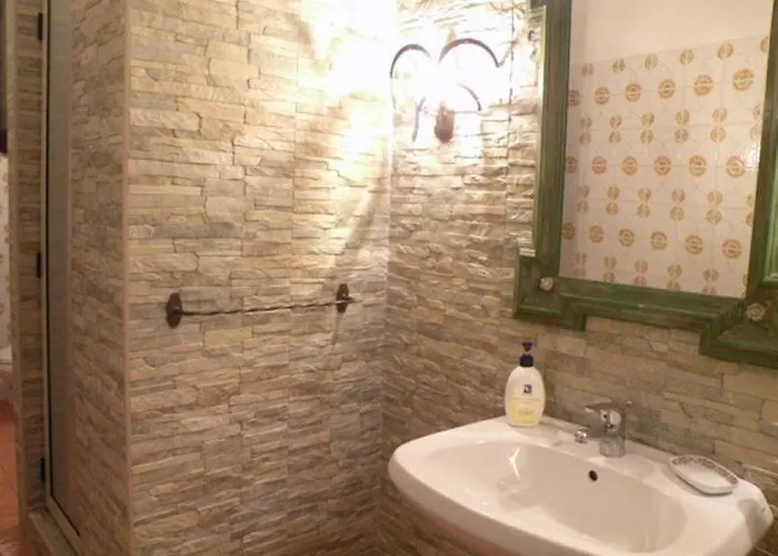 Chiarenza Bed & Breakfast 4*